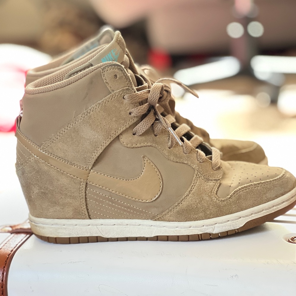 Nike dunk wedge hi essentials desert camo